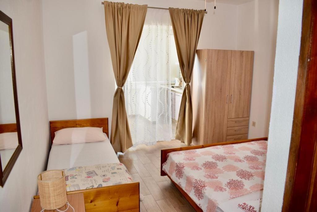 פאקוסטאן Apartments Petar Maksan מראה חיצוני תמונה